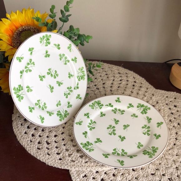Elegant Green Clover Salad Plates by Grace Teaware - Picture 1 of 6